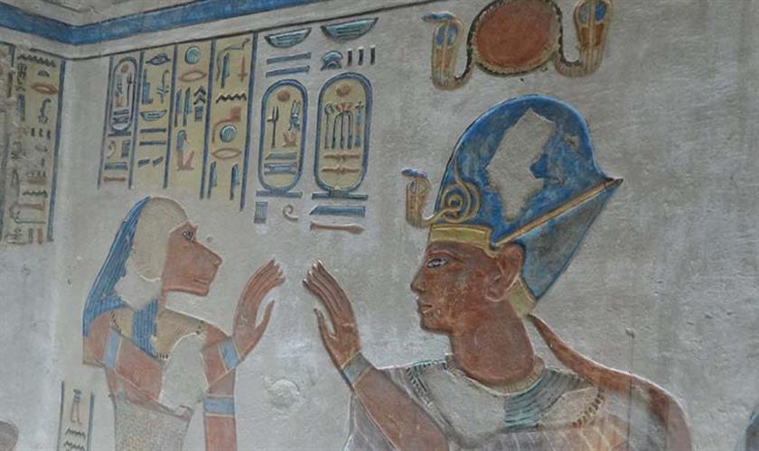 Erfahren Sie mehr über die Göttin Harthor im Dendera-Tempel