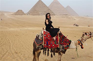 Tagestour von Marsa Alam zu Pyramiden, Ägyptische Museum und neue Waziri Pa in Kairo mit Flugzeug 