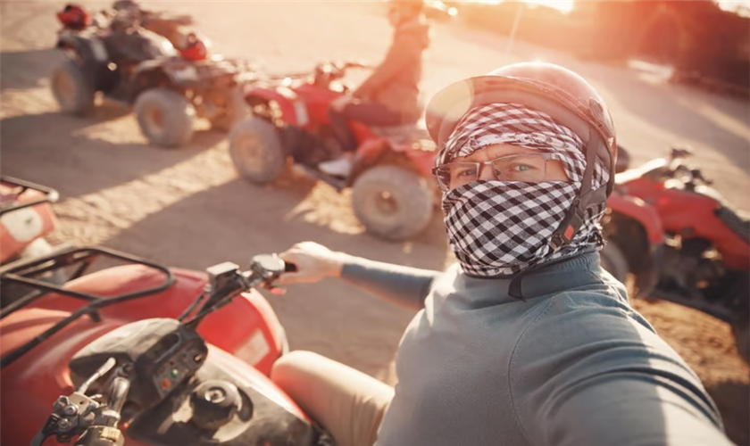 quad bei den pyramiden 