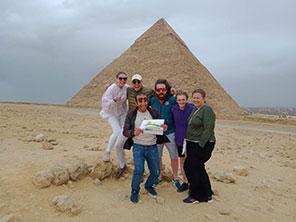 von Hurghada zu den Pyramiden Tagestour mit dem Bus